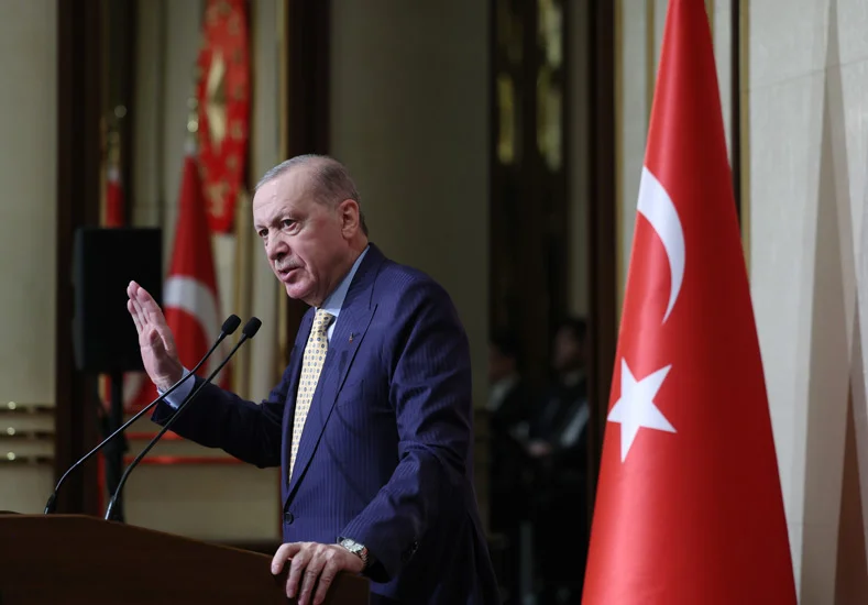 Vahdettin Köşkü’nde özel iftar: Erdoğan çifti devlet himayesindeki çocukları ağırladı