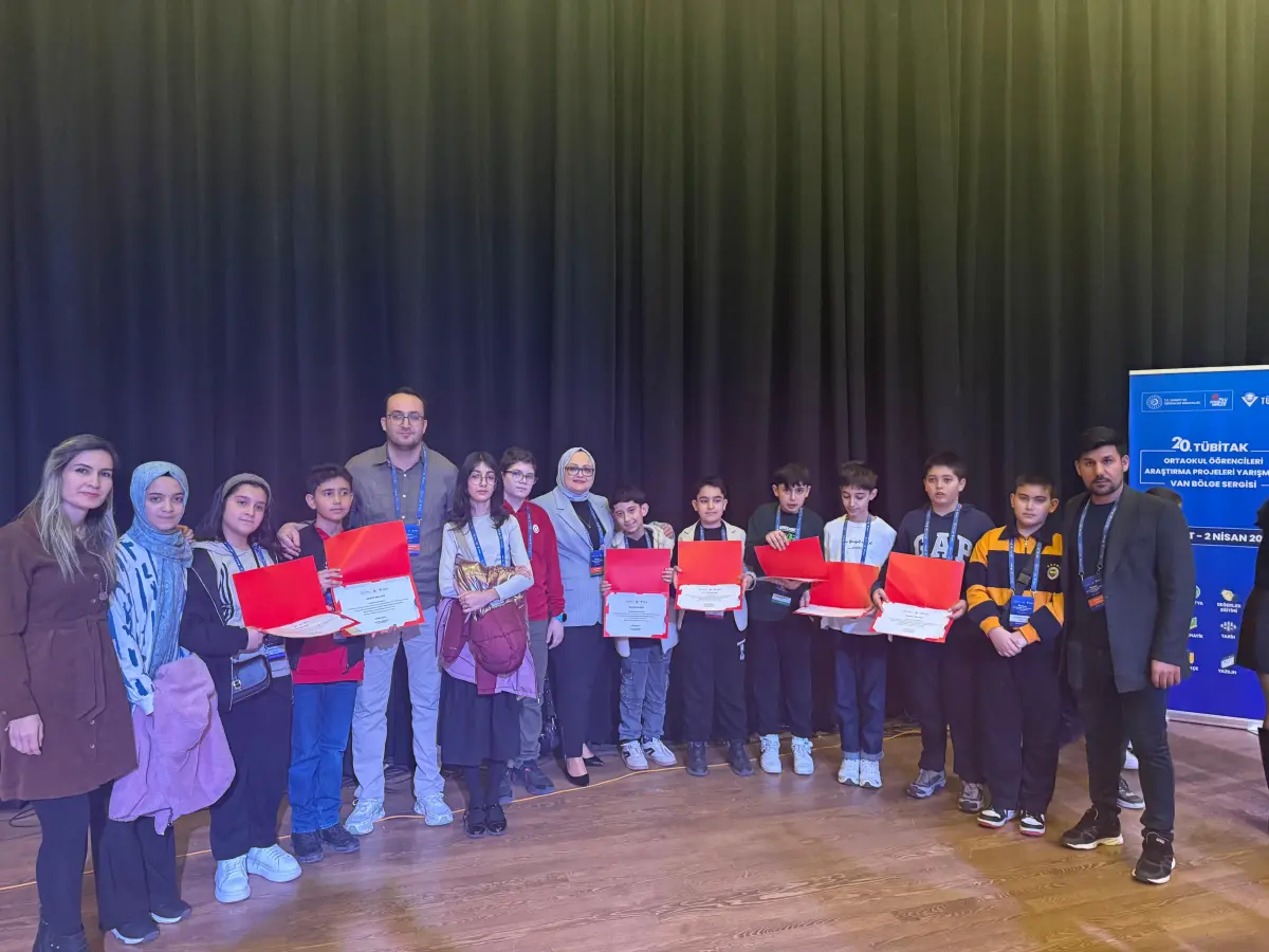 Ağrılı öğrenciler TÜBİTAK Türkiye finallerine iki projeyle katılacak