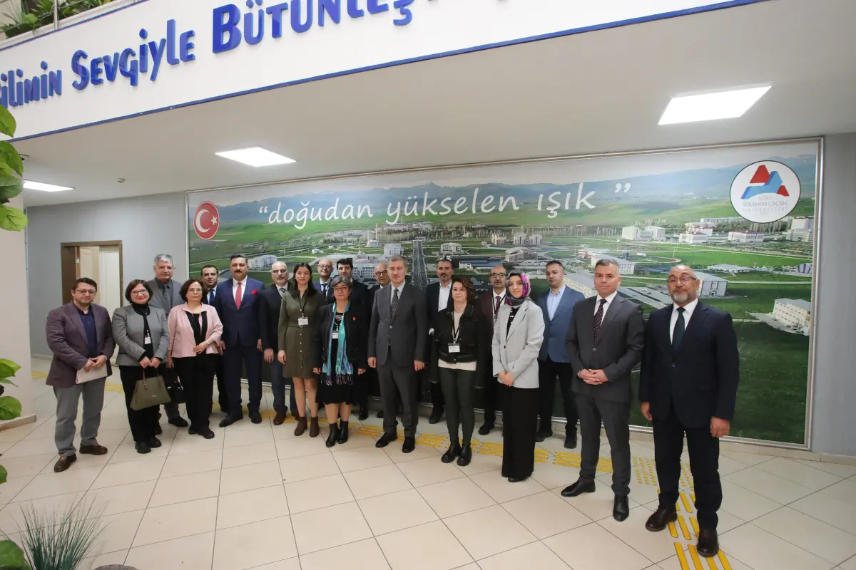 AİÇÜ’de 4 bölüm FEDEK tarafından akredite edildi