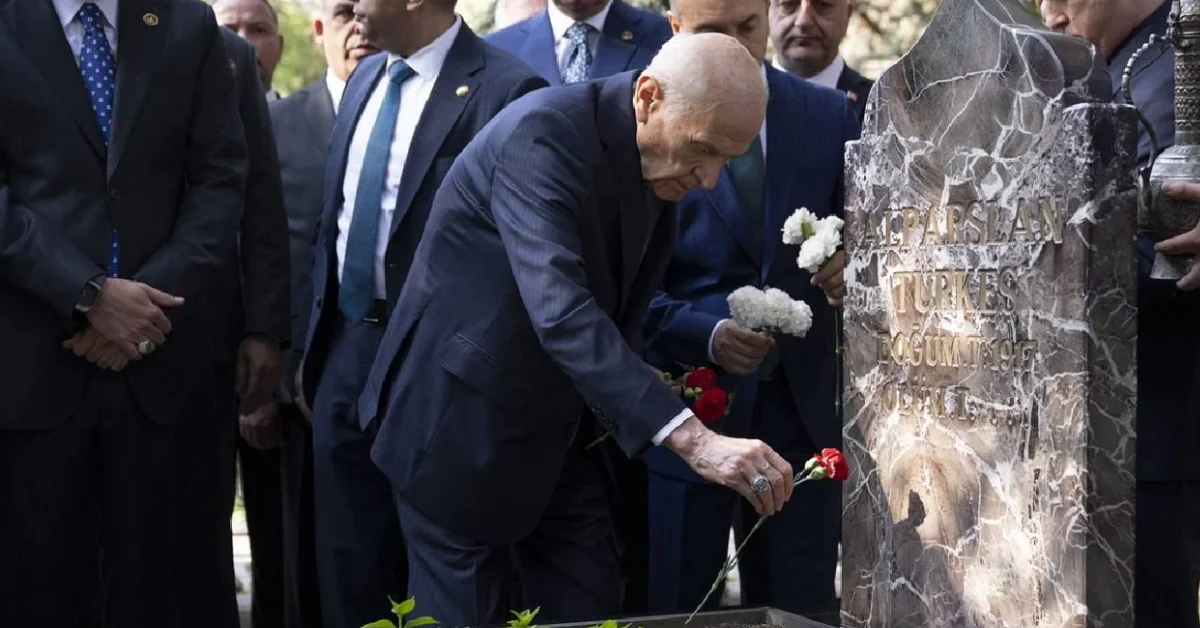 Bahçeli: Türkeş’in mirası yolumuzu aydınlatıyor