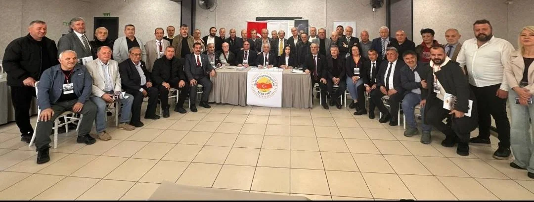 Basın Vakfı’nda Yılmaz Karaca güven tazeledi