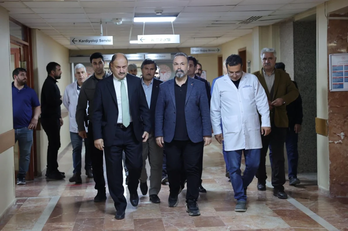 Başkan Gülpınar’dan yaralı öğrencilere ziyaret