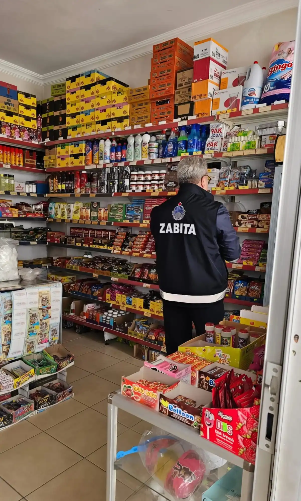 Malatya Battalgazi’de bakkallarda tarihi geçmiş ürünler toplandı