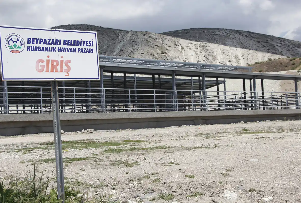 Beypazarı’nda hayvan pazarı yeniden satışa açılıyor