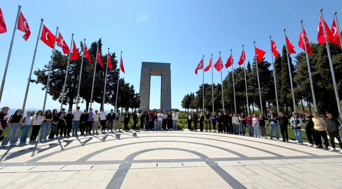 Çanakkale Tarihi Alan Başkanlığı’ndan proje: Eceabat’ın gençleri ecdadıyla buluşuyor