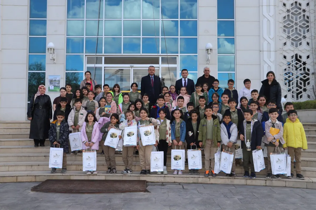 Fatih İlkokulu öğrencileri Battalgazi Belediyesi’ni gezdi