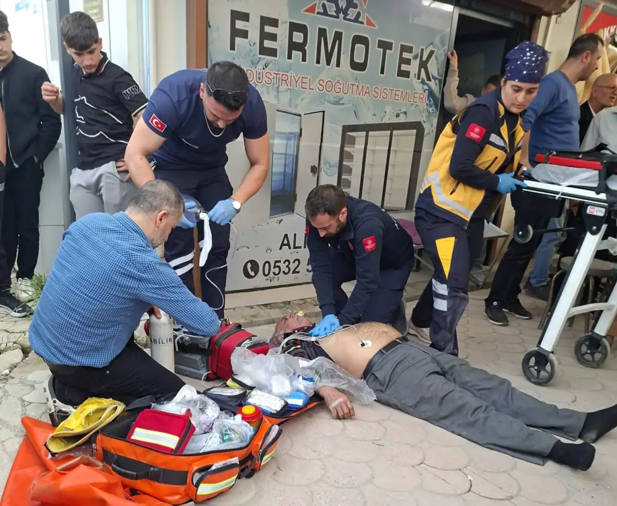 Hatay’da fenalaşan esnaf hastaneye kaldırıldı