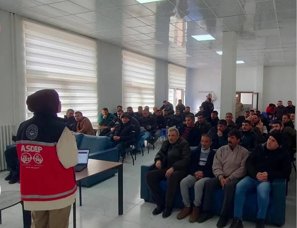 Kağızman’da güvenlik korucularına yönelik önemli eğitim