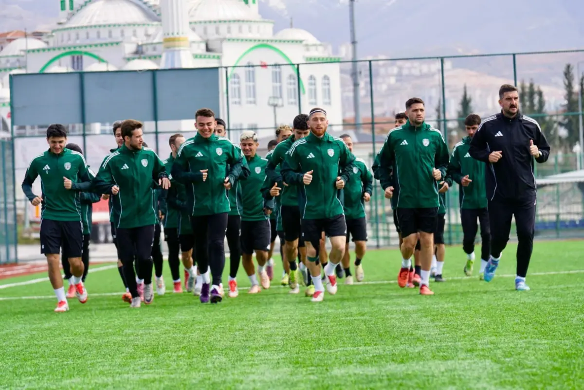 Malatya Yeşilyurtspor, Ağrı maçı için yola çıkıyor