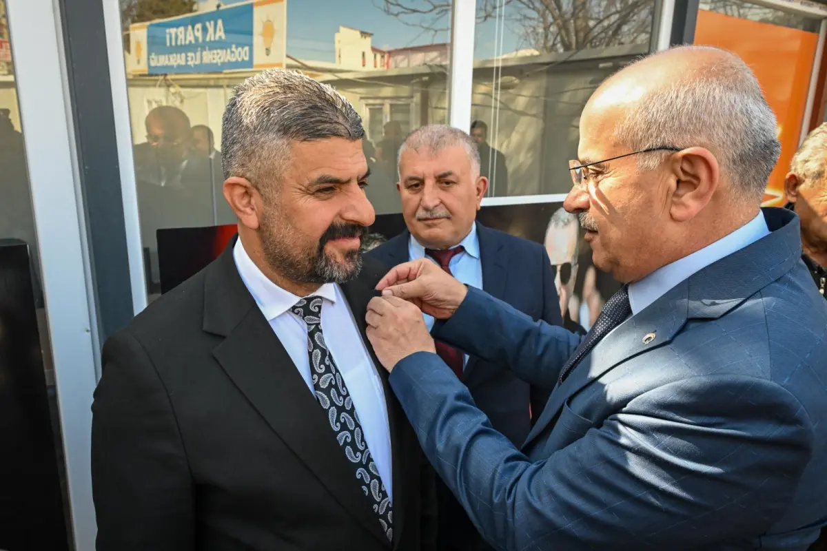 Malatya’da Eski CHP’li Günaydın AK Parti’ye katıldı