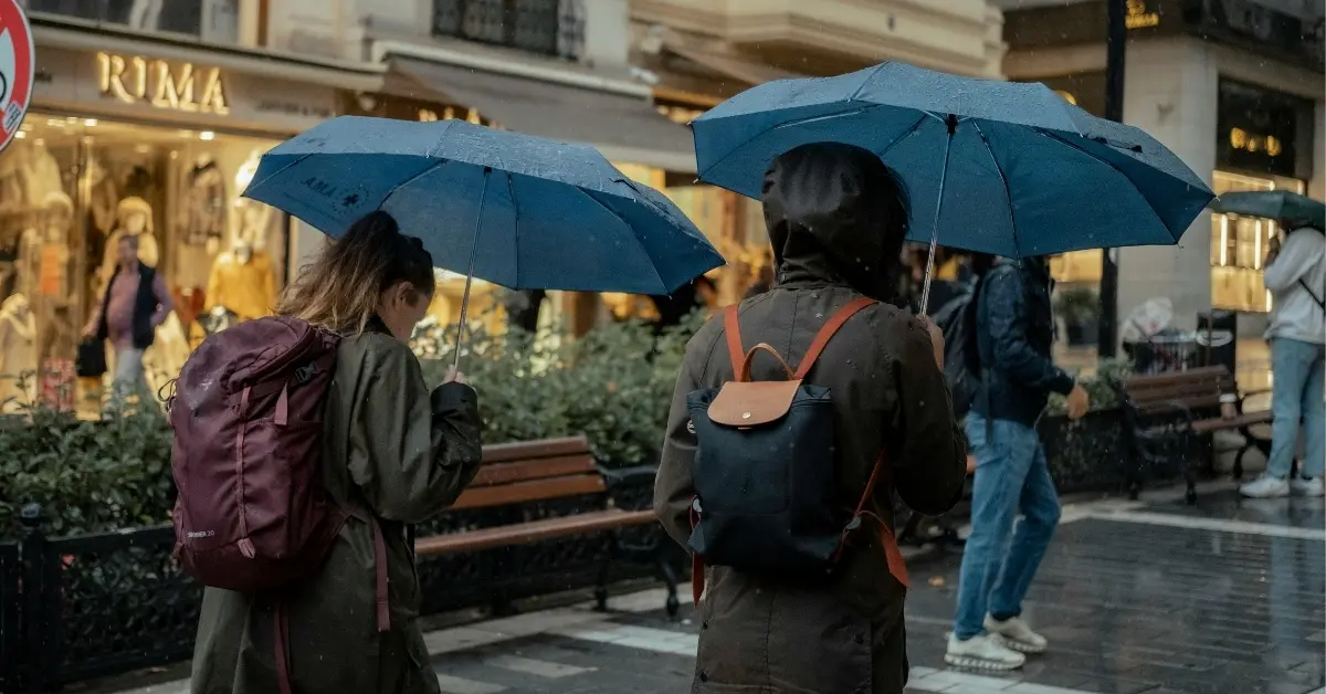 Yurtta hava ikiye bölündü: Batıda sıcaklık, doğuda sağanak