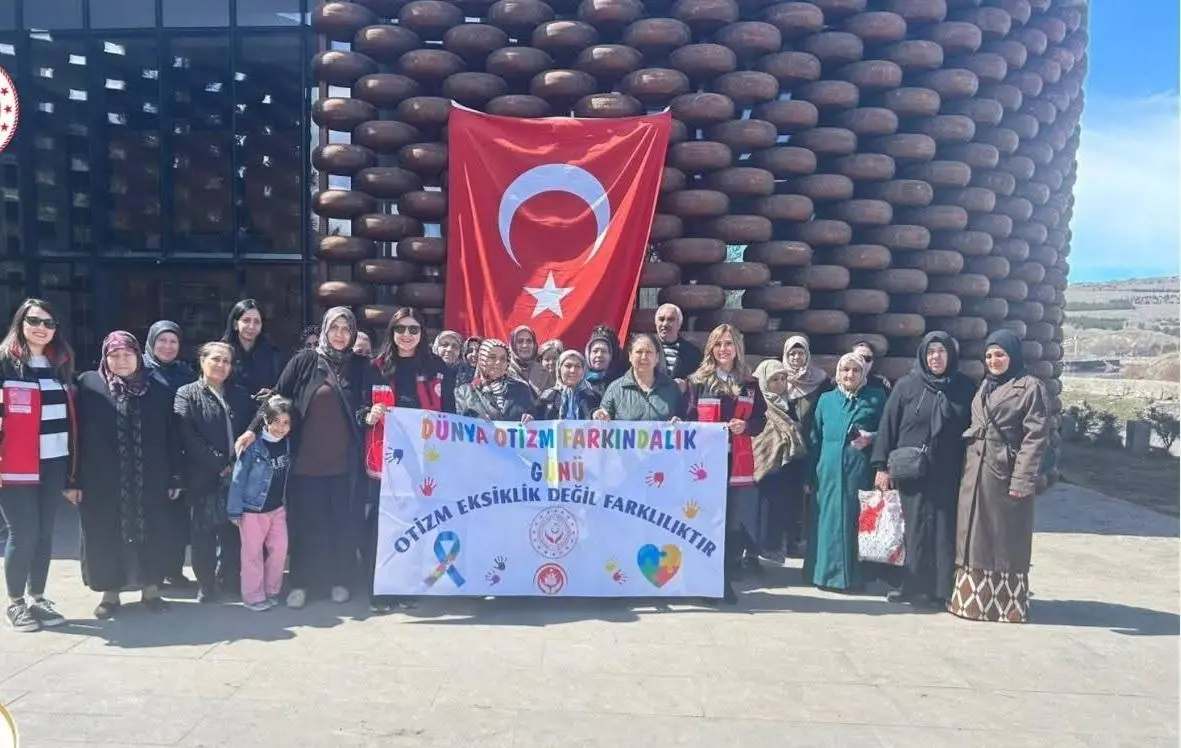 Otizm Farkındalık Günü’nde Kars’karsta anlamlı gezi programı