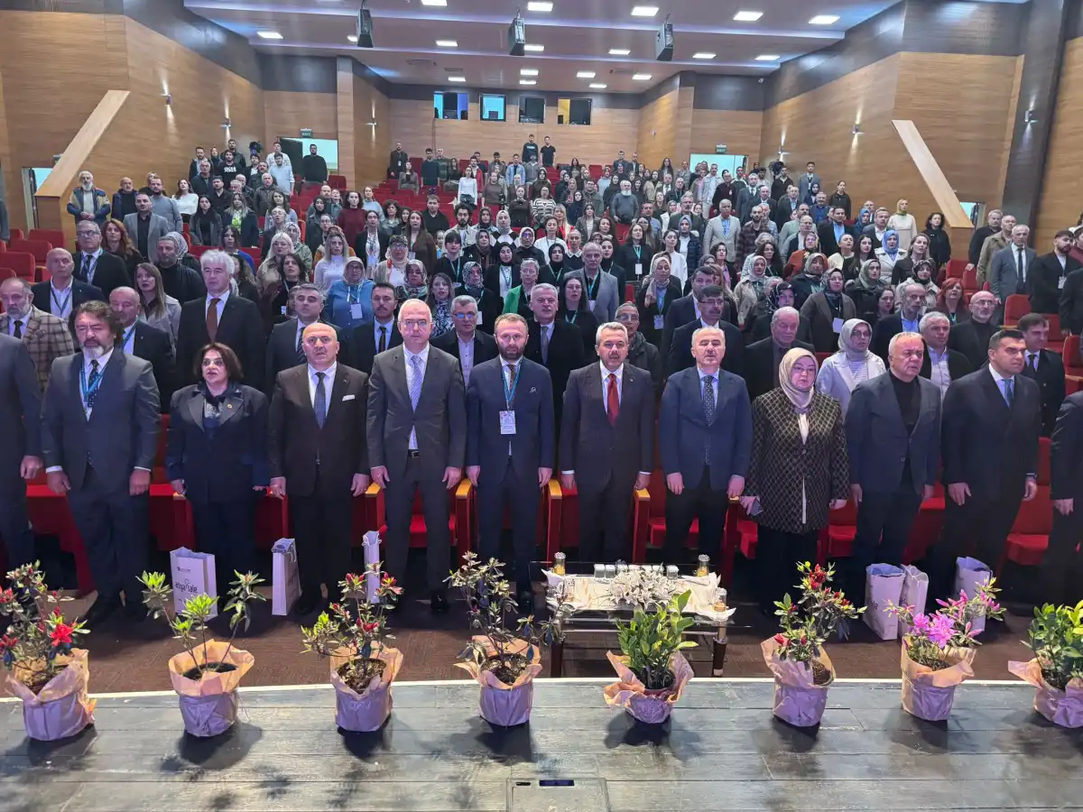 Rize’de “Süs Bitkisi Zirvesi” başladı