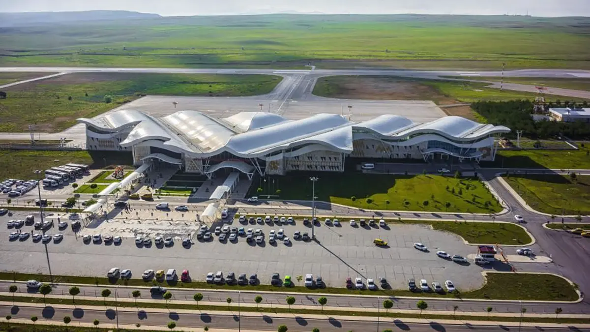 Sivas Nuri Demirağ Havalimanı’nda yolcu trafiği artıyor: Mart ayında 37 bin kişi Uçtu