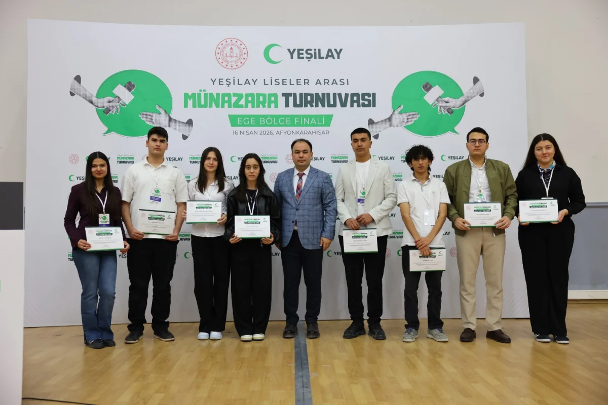 Yeşilay Liseler Arası Münazara Turnuvası Ege Bölge finali tamamlandı