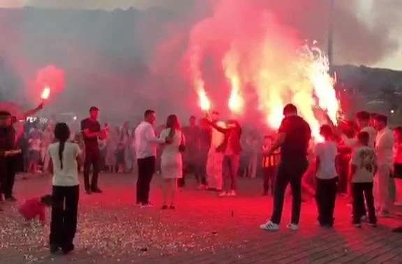Kars Kalesi manzarasında unutulmaz evlilik teklifi