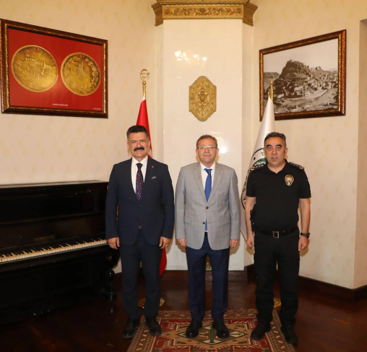 Vali Ziya Polat, İl Emniyet Müdürü Tombul ve Polis Başmüfettişi Esertürk’ü Kabul Etti