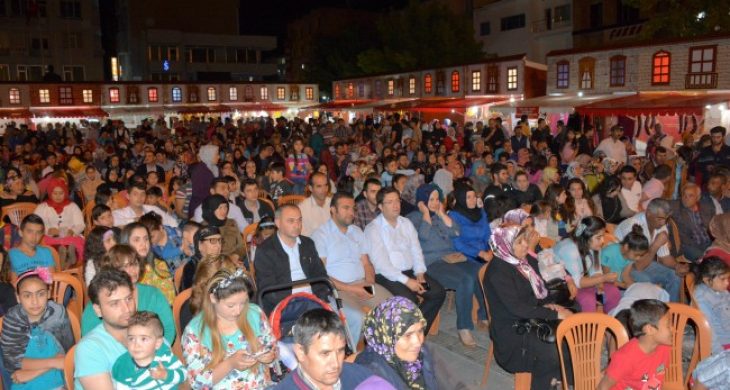 ‘Asr-ı Saadet’ Tiyatrosu Sergilendi