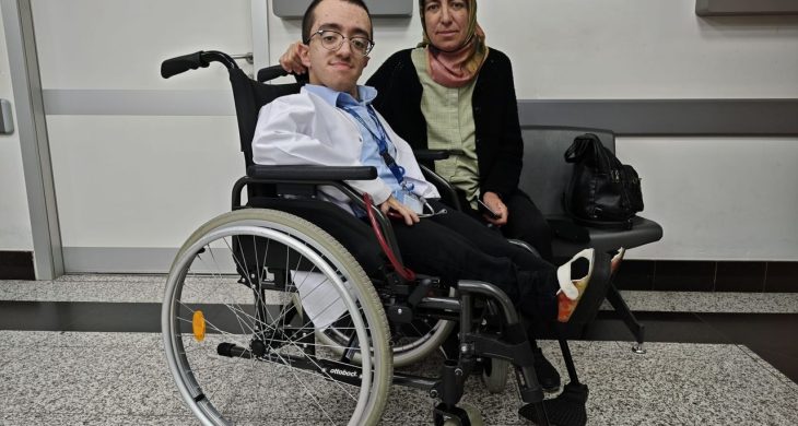 Engelleri aştı hayaline ulaştı: Doğuştan cam kemik hastası Hamza, beyaz önlüğüne kavuştu