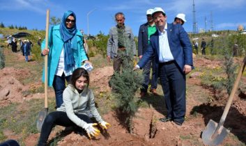 Aksaray Belediyesinden Hatıra Ormanı