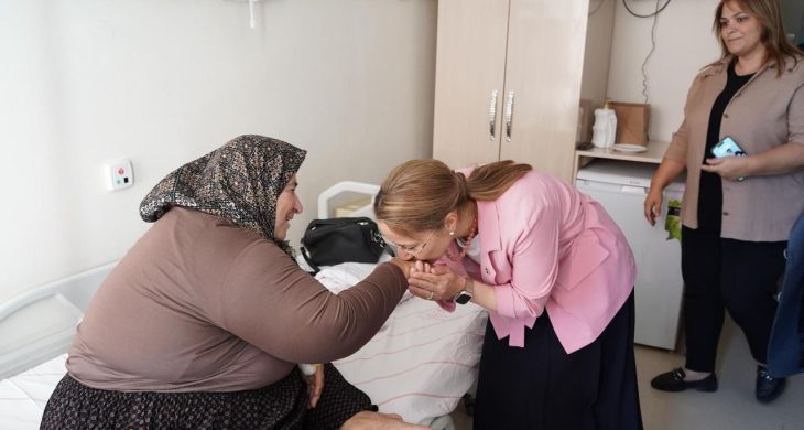 Milletvekili Derya Bakbak’tan 25 Aralık Devlet Hastanesine ziyaret