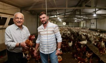 ”75 yumurta işletmesinden 65’i battı.”