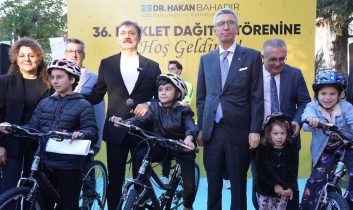 Bahçelievler’de gençlere bisiklet