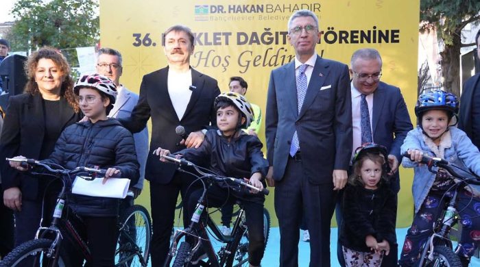 Bahçelievler’de gençlere bisiklet