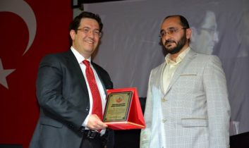 Buhara Derneğinden Başkan Yazgı’ya Plaket‏