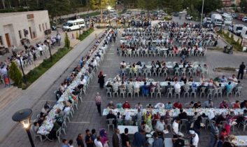 Aksaraylılar Mahalle İftarlarında Buluşacak