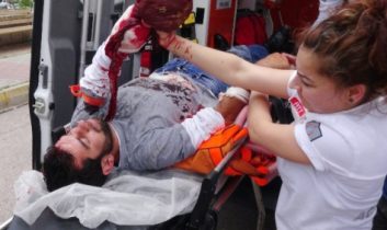 Alkollü Arkadaşlar Birbirini Yaraladı