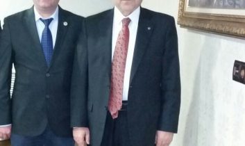 Merkez Parti; Herkese Ücretsiz Avukat vereceğiz