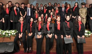 Bakan Tekin, Nevşehir’de Sanat Etkinliğine Katıldı