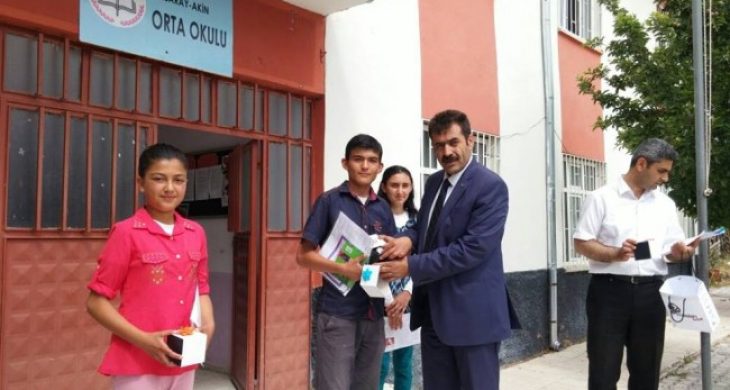 Akin Ortaokulu öğrencileri ödüllendirildi
