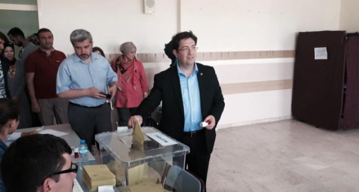 Başkan Yazgı, Oyunu kullandı