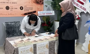 14 Yaşındaki Öğrenci, İkinci kitabını yazdı