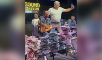 Kırıkkale’de düğünde Türk parasına saygısızlık