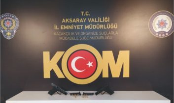 2 adet ruhsatsız tabanca ile yakalandı
