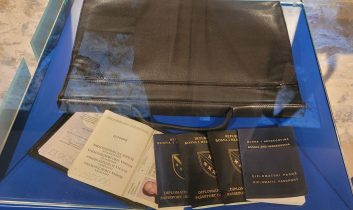 Aliya İzzetbegoviç müzesi tarihe ışık tutuyor