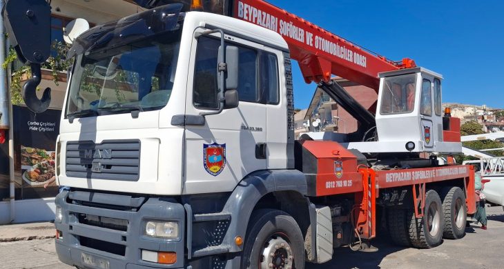 Beypazarı Şoförler Odası’ndan üyelere vinç hizmeti