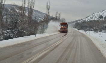 Beypazarı 43.Karayolları Şube şefliği: Ekiplerin karla mücadelesi