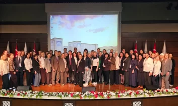 26 ülkeden akademisyenler AYBÜ’de buluştu: Rus dili öğretimi masaya yatırıldı