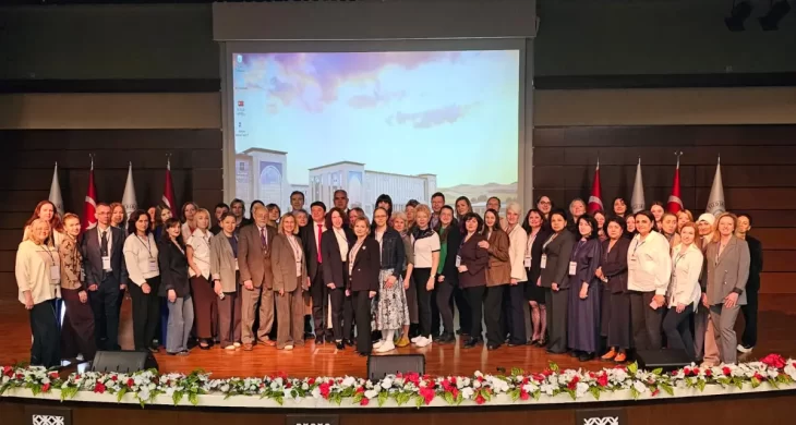 26 ülkeden akademisyenler AYBÜ’de buluştu: Rus dili öğretimi masaya yatırıldı