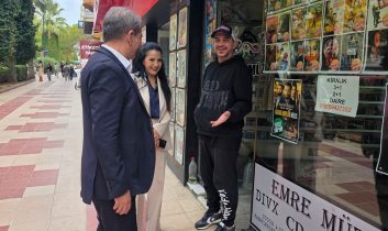 Efeler’de esnafın sesi Başkan Yetişkin’e ulaştı