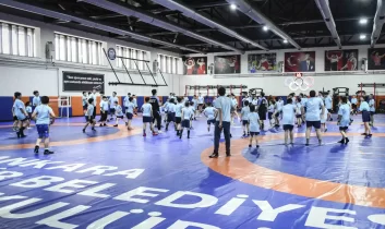 “300 Çocuk 300 Sporcu” projesiyle geleceğin sporcuları yetişiyor