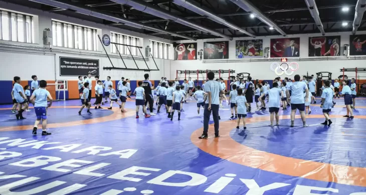 “300 Çocuk 300 Sporcu” projesiyle geleceğin sporcuları yetişiyor