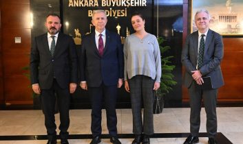 Anne Minguzzi’den Mansur Yavaş’a ziyaret: Mattia Ahmet Minguzzi’nin adı kaykay parkında yaşatılacak