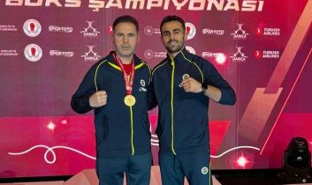 Karslı boksör Necat Ekinci, Türkiye şampiyonu oldu