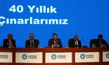 “40 Yıllık Çınarlar” İnönü Üniversitesini anlattı