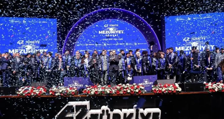 42 Türkiye Modeliyle Yeni Nesil Yazılımcılar Yetişiyor